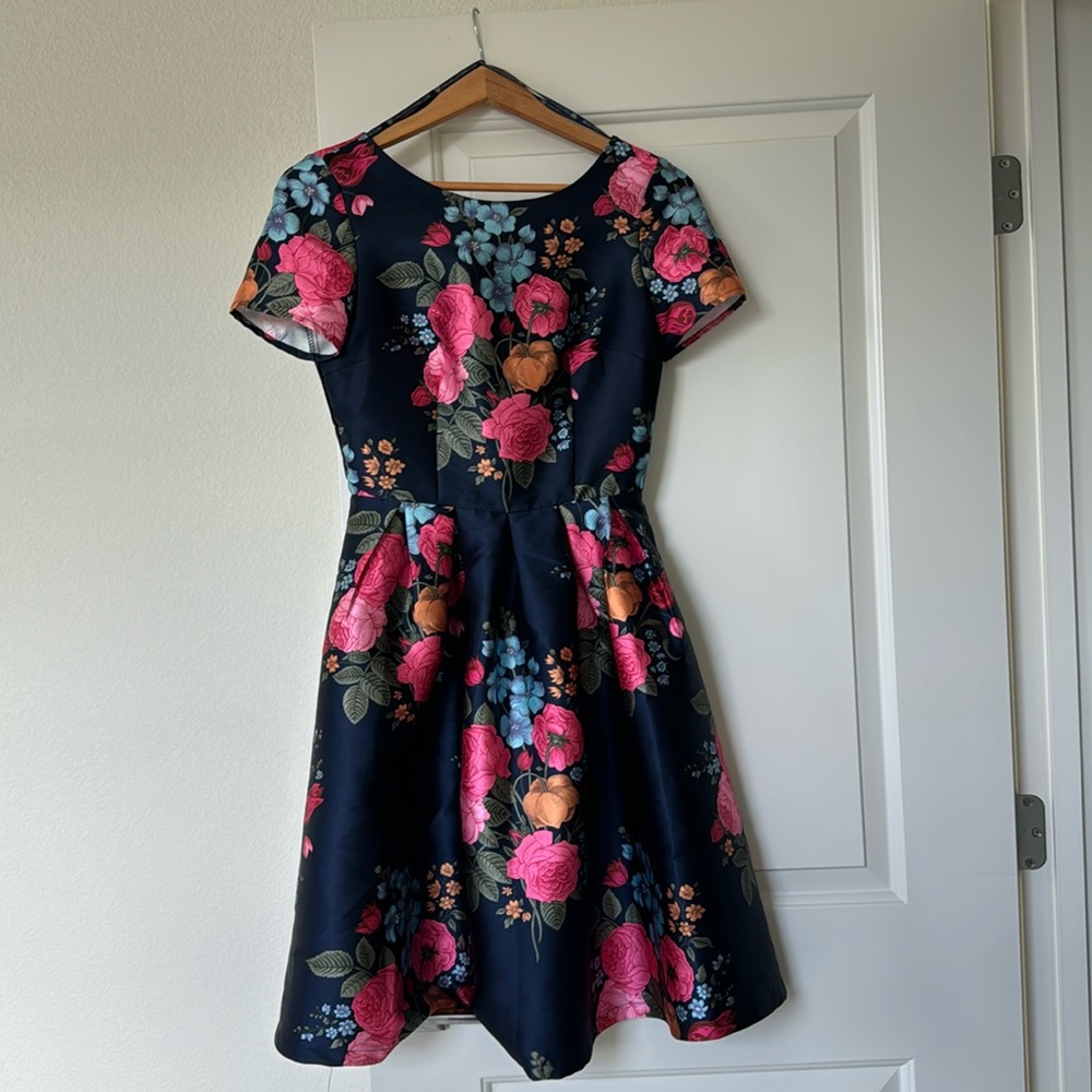 CHI CHI LONDON FLORAL DRESS